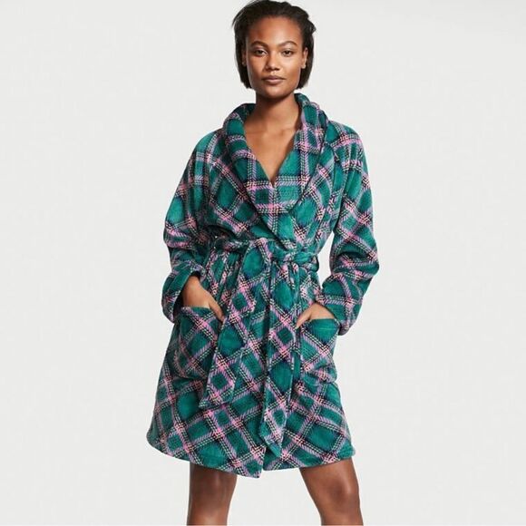Victoria’s Secret Plaid Plush Velour Plaid Robe NEW Size M/L - Picture 1 of 11